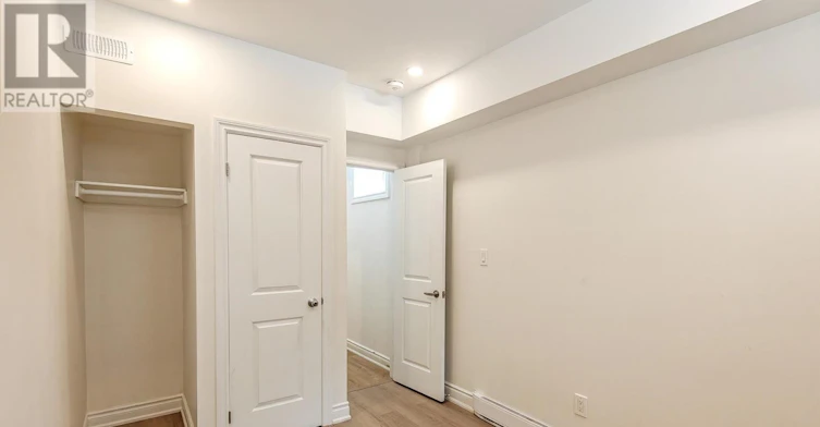 LOWER-598 Crawford Street, Toronto, ON, M6G 3K2 - 7