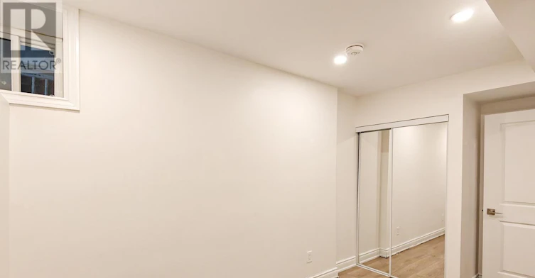 LOWER-598 Crawford Street, Toronto, ON, M6G 3K2 - 6