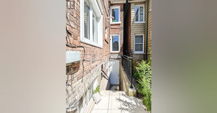 LOWER-598 Crawford Street, Toronto, ON, M6G 3K2 - 14