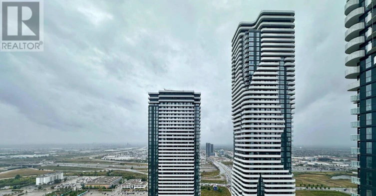 4102-28 Interchange Way, Vaughan, ON, L4K 0P8