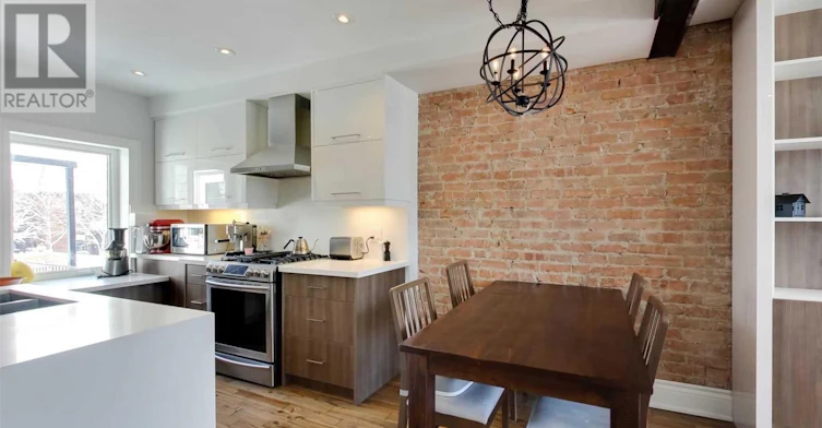 UPPER-53 Highview Crescent, Toronto, ON, M6H 2Y3 - 4