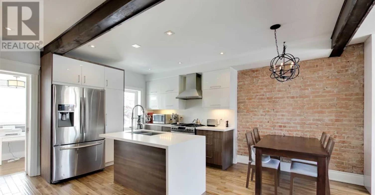 UPPER-53 Highview Crescent, Toronto, ON, M6H 2Y3 - 2