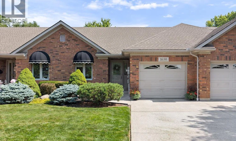 1650 Naples Crescent