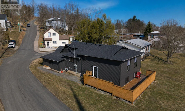 69 Maple Street