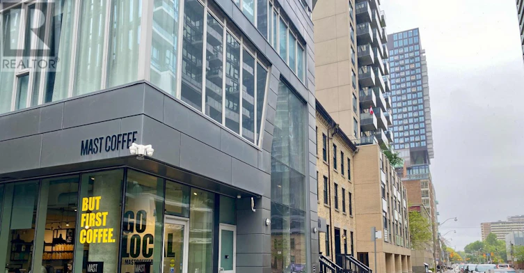 TH 2-68 Shuter Street, Toronto, ON, M5B 1B4 - 2