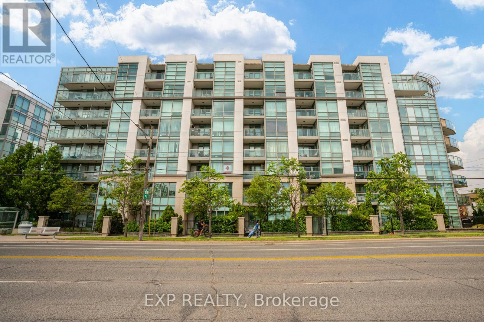 506-3840 Bathurst Street, Toronto, ON, M3H 6C6