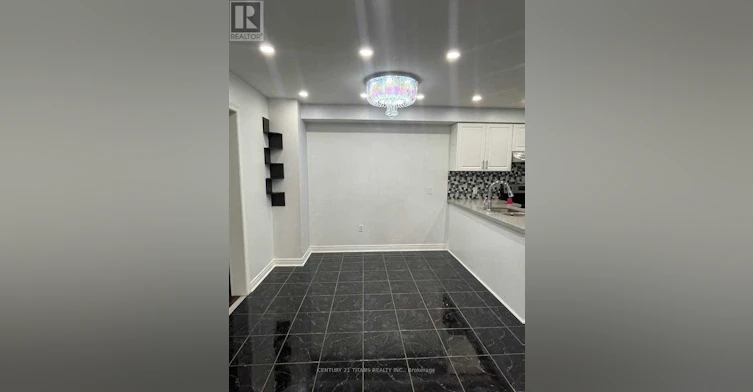 MAIN FLOOR-32 Dooley Crescent, Ajax, ON, L1T 4J4 - 3