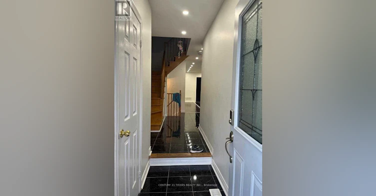 MAIN FLOOR-32 Dooley Crescent, Ajax, ON, L1T 4J4 - 2