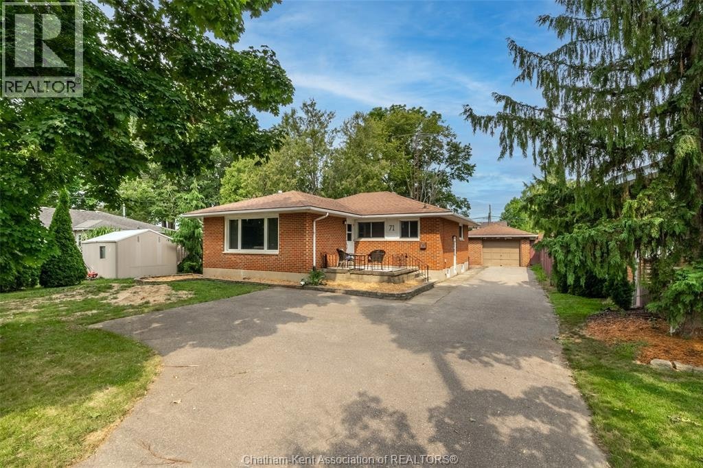 71 Mcfarlane Avenue, Chatham-Kent, ON, N7L 2K3
