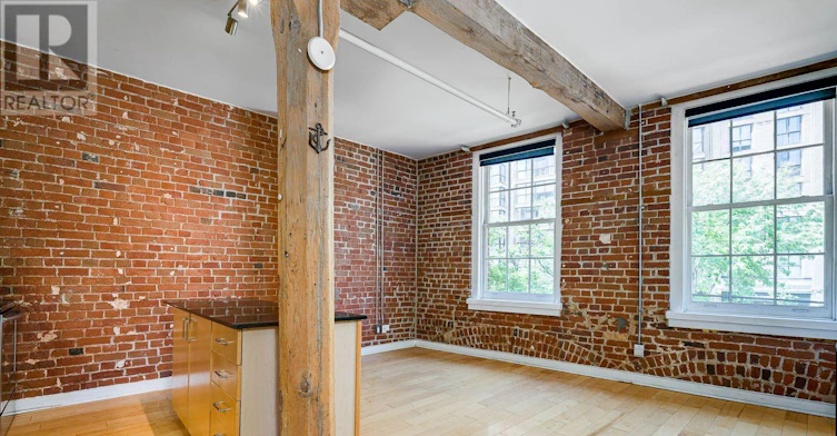 210 81a Front Street E, Toronto, ON, M5E 1B8 - 9