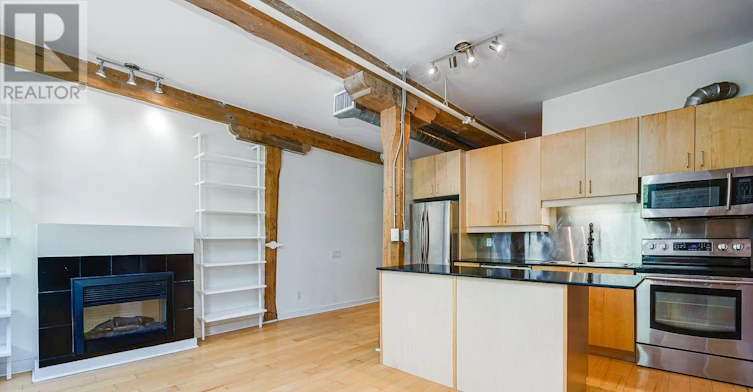 210 81a Front Street E, Toronto, ON, M5E 1B8 - 4