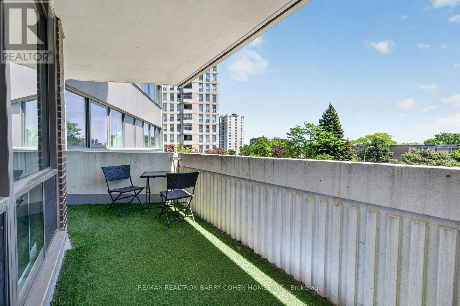 304-150 Neptune Drive, Toronto, ON, M6A 2Y9 - 12