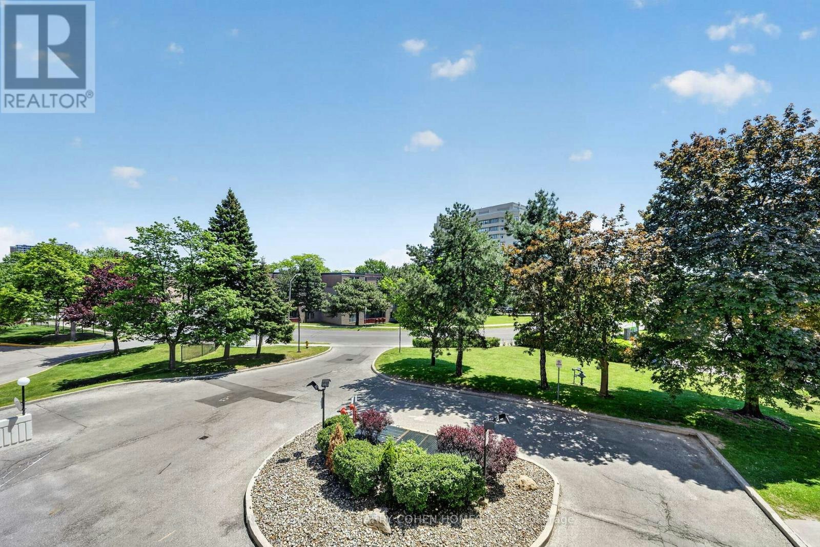 304-150 Neptune Drive, Toronto, ON, M6A 2Y9 - 13