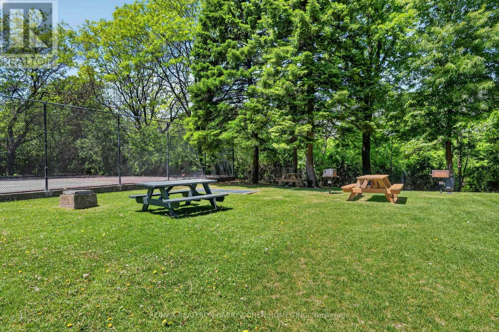 304-150 Neptune Drive, Toronto, ON, M6A 2Y9 - 26