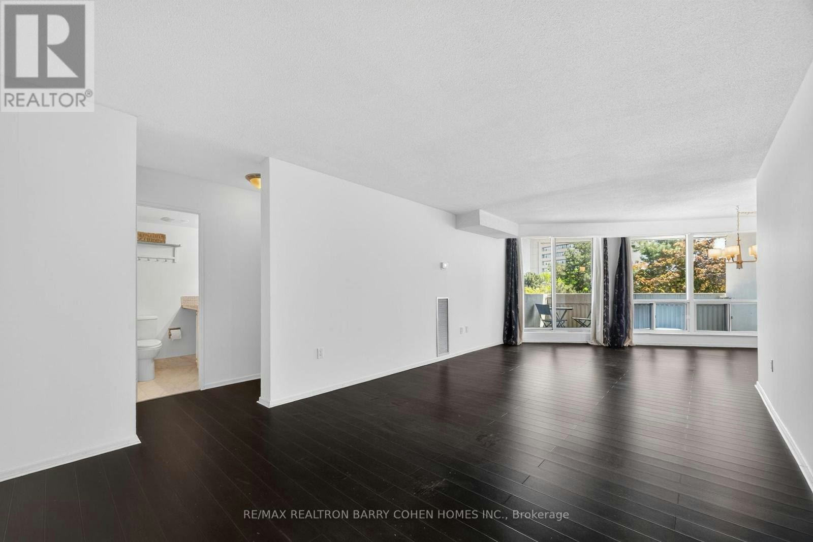 304-150 Neptune Drive, Toronto, ON, M6A 2Y9 - 10