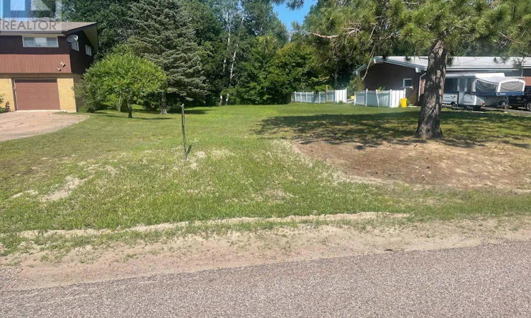 LOT-28 Barry 17 Street