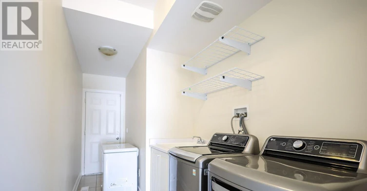 27 Hogan Manor Drive, Brampton, ON, L7A 4V3 - 39