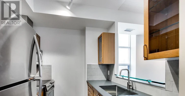 910-438 Richmond Street W, Toronto, ON, M5V 3S6 - 7
