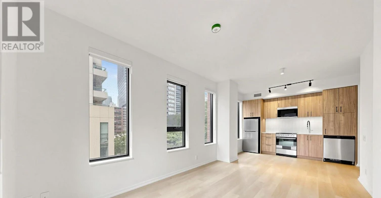 409-109 Erskine Avenue, Toronto, ON, M4P 0G6 - 9