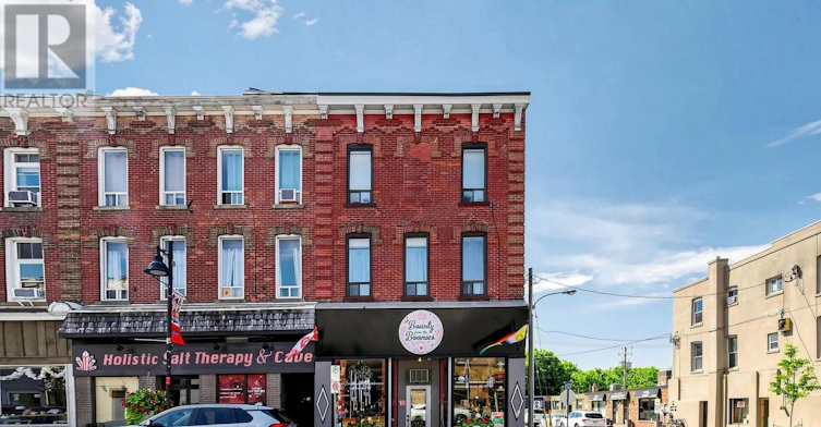 3-18 Brock Street W, Uxbridge, ON, L9P 1P1 - 2