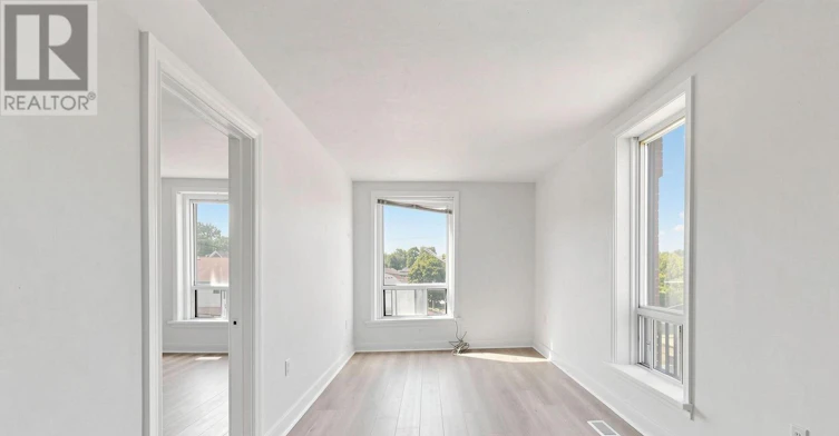 3-18 Brock Street W, Uxbridge, ON, L9P 1P1 - 8