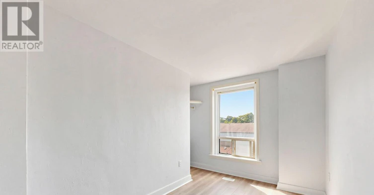 3-18 Brock Street W, Uxbridge, ON, L9P 1P1 - 18