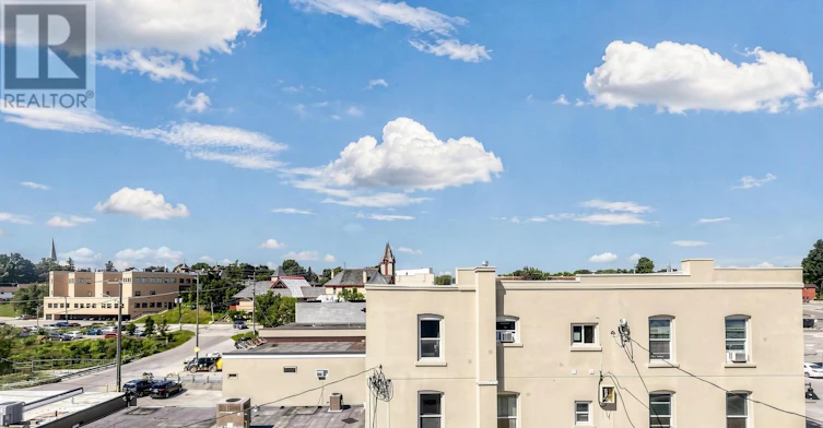 3-18 Brock Street W, Uxbridge, ON, L9P 1P1 - 23