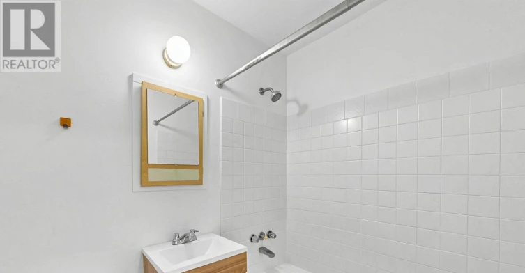 3-18 Brock Street W, Uxbridge, ON, L9P 1P1 - 21