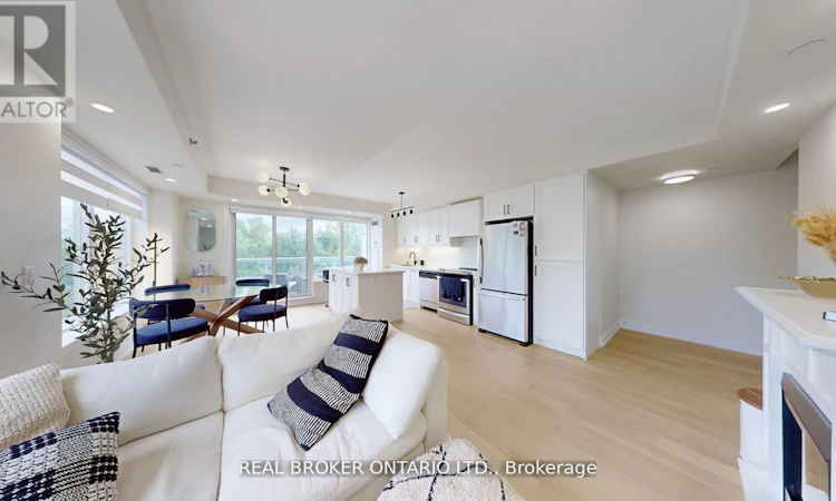 415-701 Sheppard Avenue W