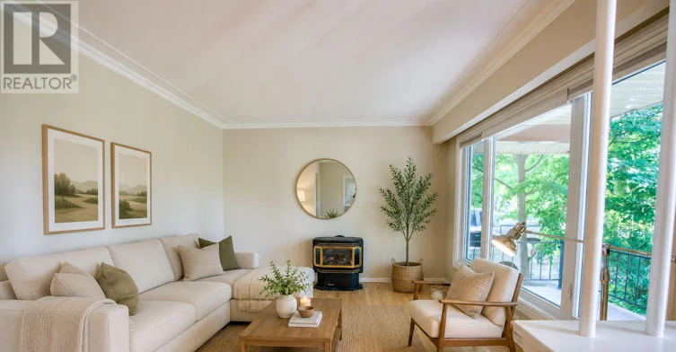 781 Dickens Avenue, Ottawa, ON, K1G 2X9 - 4