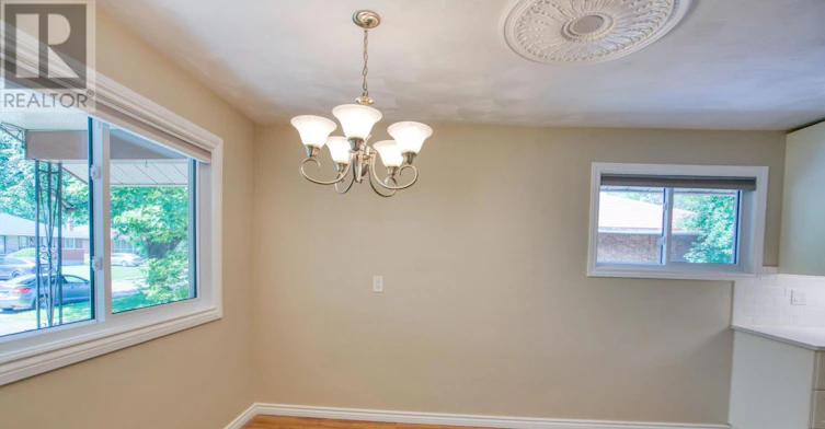 781 Dickens Avenue, Ottawa, ON, K1G 2X9 - 7