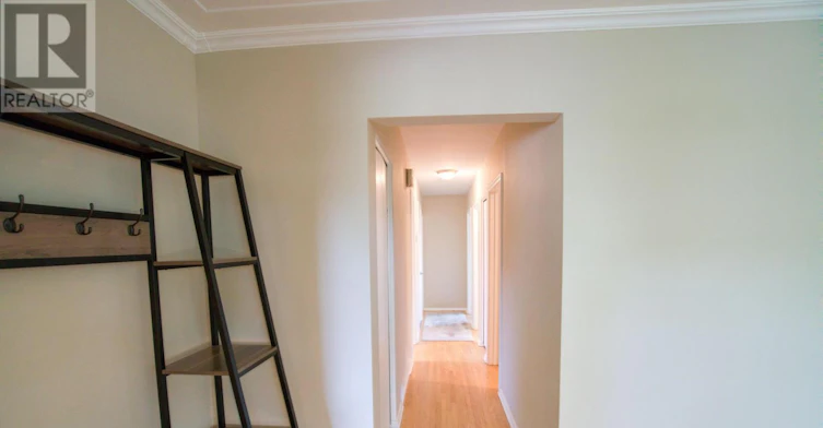 781 Dickens Avenue, Ottawa, ON, K1G 2X9 - 3
