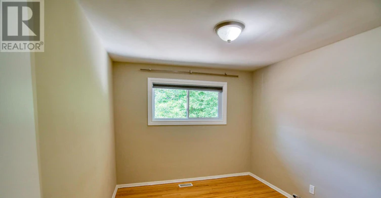 781 Dickens Avenue, Ottawa, ON, K1G 2X9 - 12