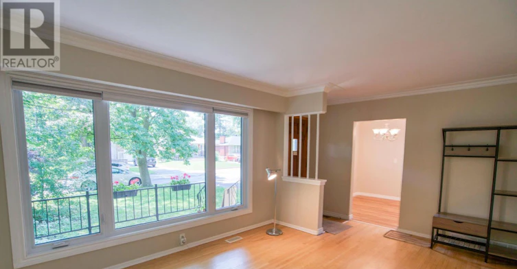 781 Dickens Avenue, Ottawa, ON, K1G 2X9 - 5