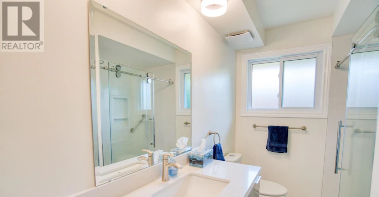 781 Dickens Avenue, Ottawa, ON, K1G 2X9 - 11