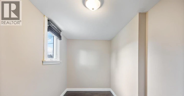 MAIN-835 Moy Avenue, Windsor, ON, N9A 2N7 - 7