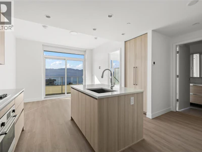 2705-1626 Water Street - 2