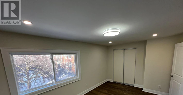 7 Ursa Star Way, Toronto, ON, M2J 1N9 - 9