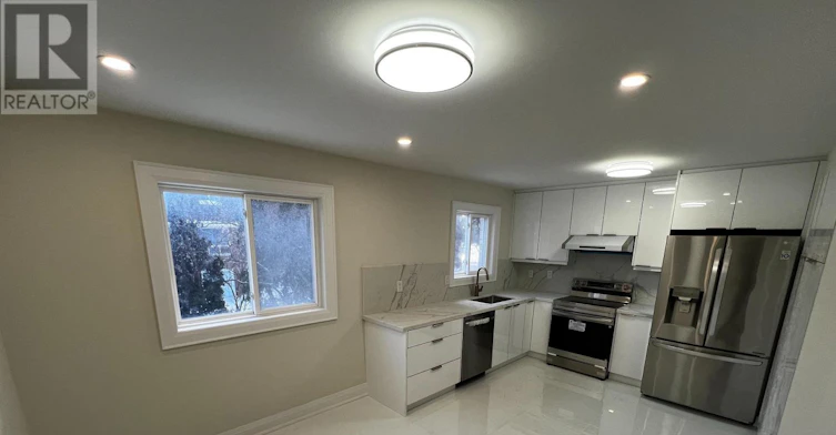 7 Ursa Star Way, Toronto, ON, M2J 1N9 - 3