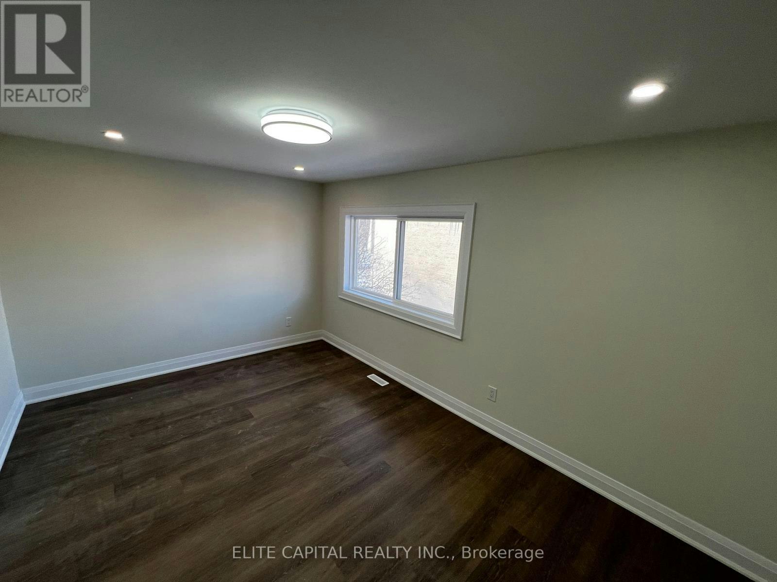 7 Ursa Star Way, Toronto, ON, M2J 1N9 - 10