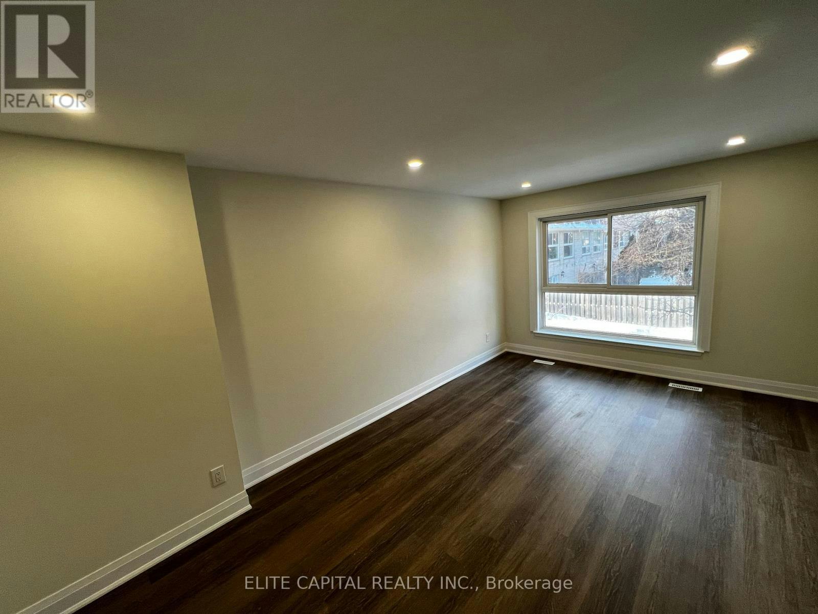 7 Ursa Star Way, Toronto, ON, M2J 1N9 - 6