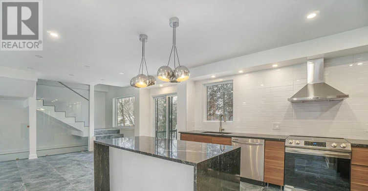 2112 Alta Vista Drive, Ottawa, ON, K1H 7L8 - 11