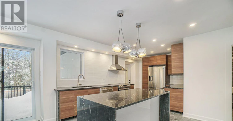 2112 Alta Vista Drive, Ottawa, ON, K1H 7L8 - 8