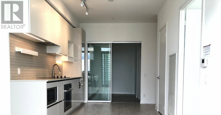 3103-950 Portage Parkway, Vaughan, ON, L4K 0J7 - 4