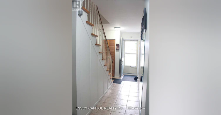 14 Faulkner Crescent, Toronto, ON, M9M 2C1 - 3