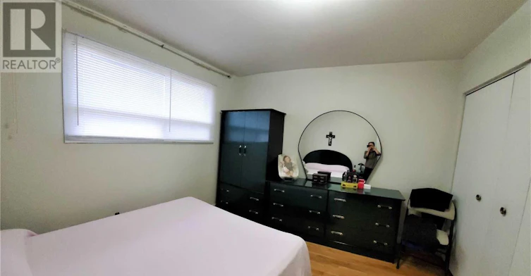 14 Faulkner Crescent, Toronto, ON, M9M 2C1 - 7