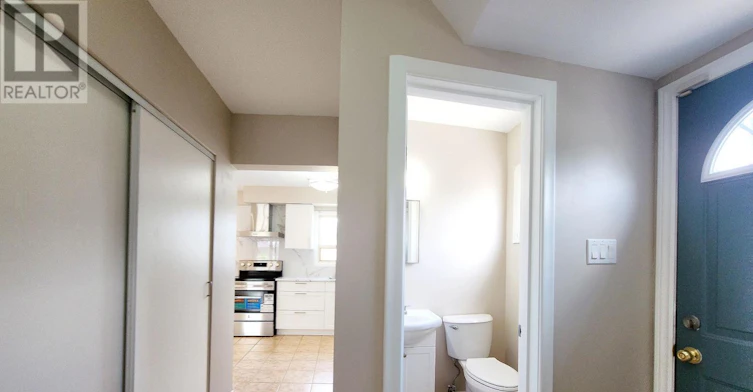 14 Faulkner Crescent, Toronto, ON, M9M 2C1 - 7