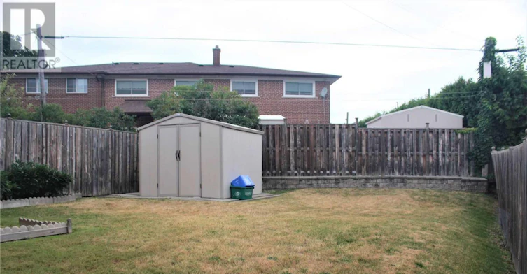 14 Faulkner Crescent, Toronto, ON, M9M 2C1 - 5