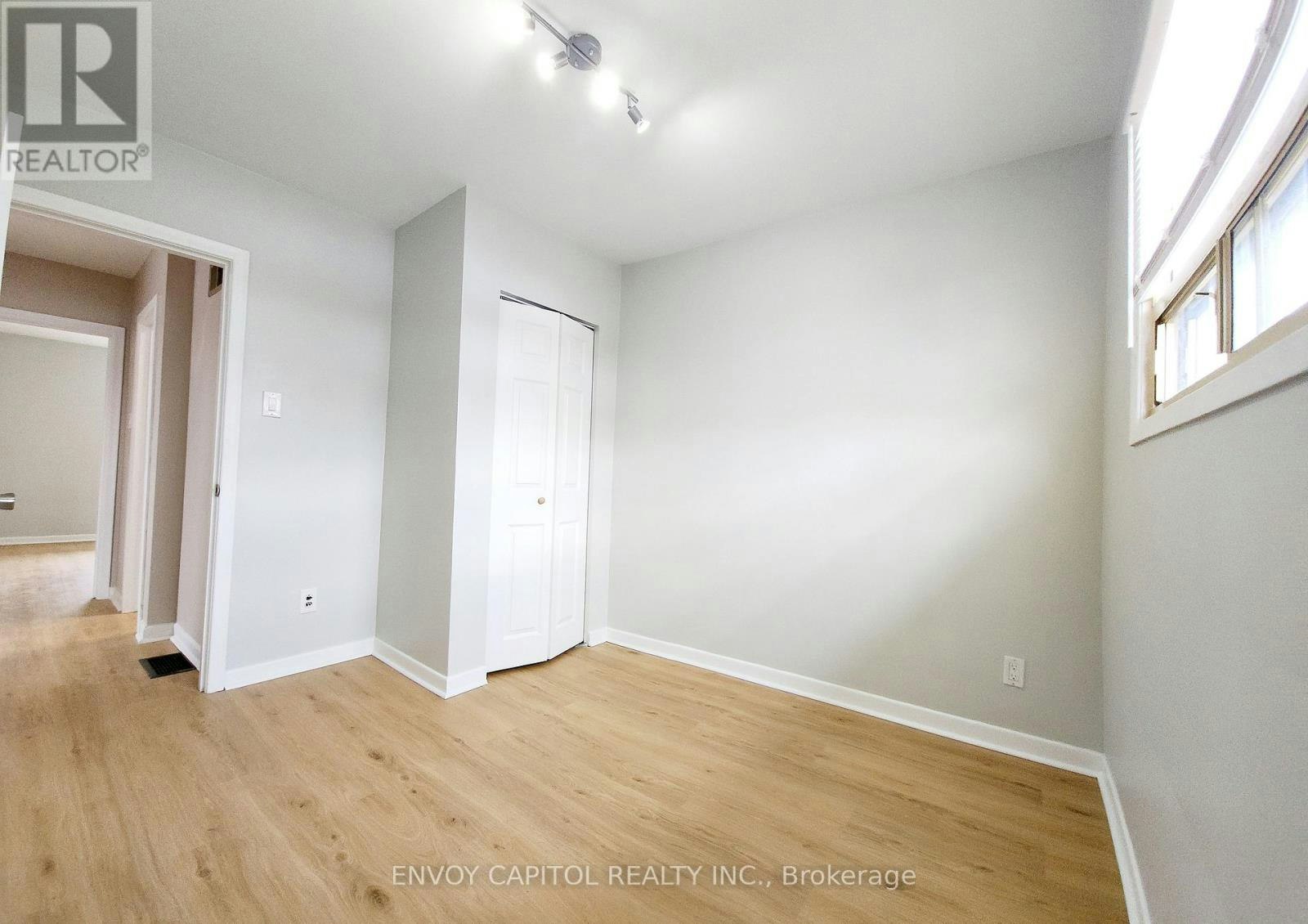 14 Faulkner Crescent, Toronto, ON, M9M 2C1 - 21