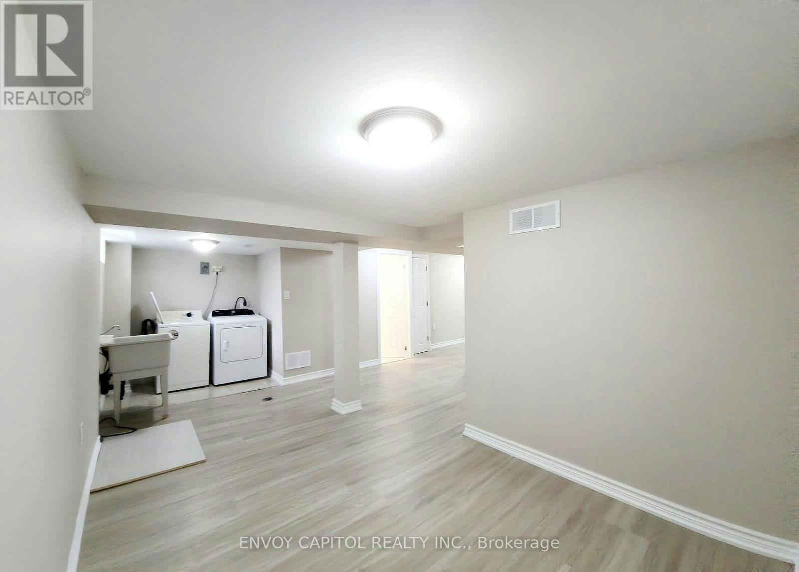 14 Faulkner Crescent, Toronto, ON, M9M 2C1 - 26